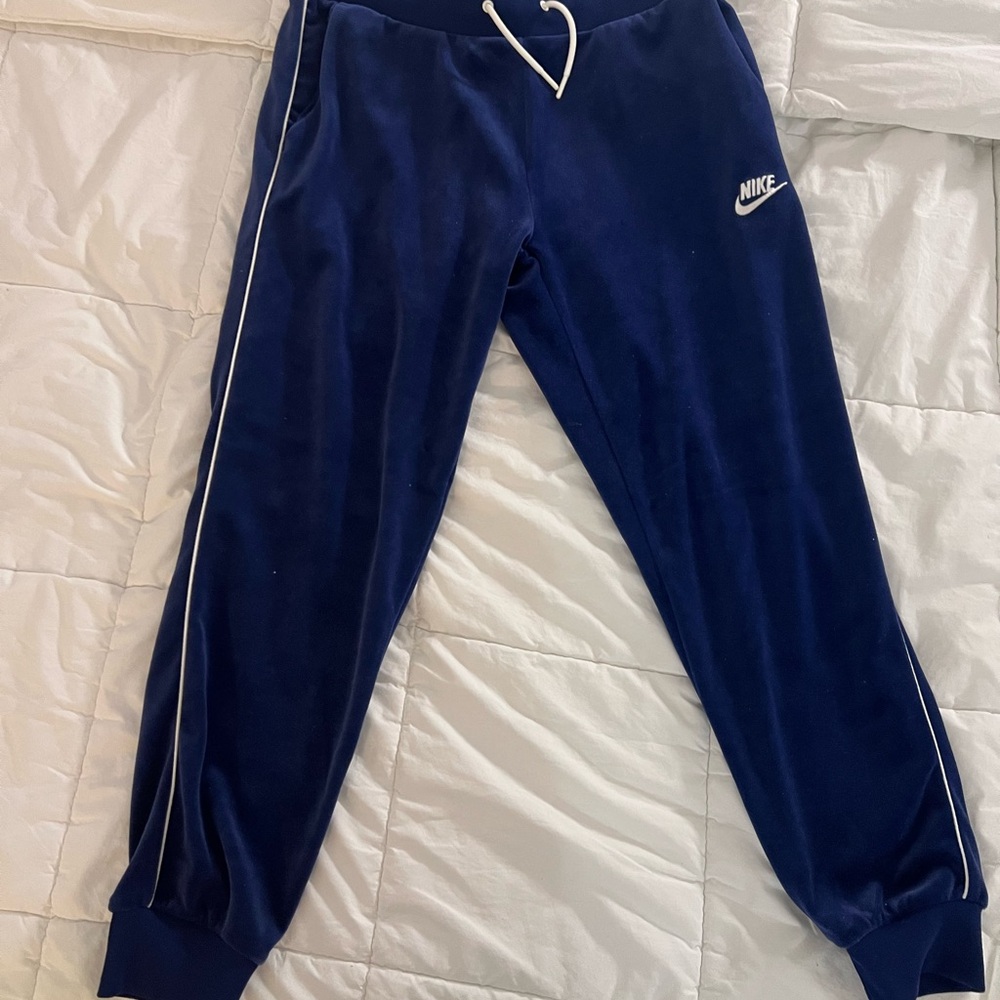 Nike woman’s Blue Jogger Pants
